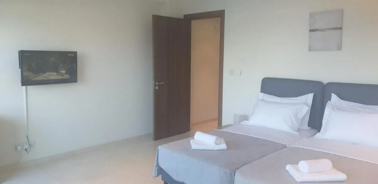 Apartment Horizon Luxury Suite At Finikoudes Beach 302 Larnaca